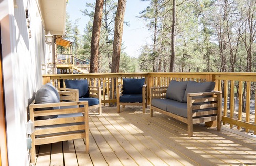 Ruidoso Cabin | Remodeled cabin w/grill close to midtown and hiking
