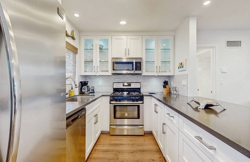 San Clemente Condo | Remodeled condo with patio, near beach & Casa Romantica Cultural Center