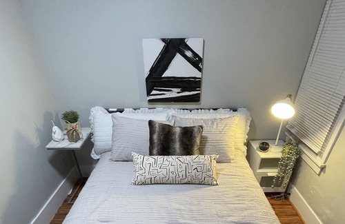 University District Bed & Breakfast | Remodeled craftsman’s home in the heart of UW