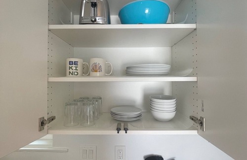 Clarkdale House | Remodeled Detached Guest House w/Washer, Dryer and Parking