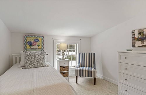 Isle of Springs House | Remodeled for 2024! Immaculate Southport Island home. 5 minutes to Boothbay!