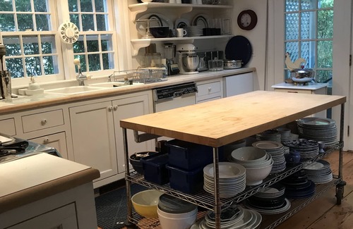 Sag Harbor Cottage | Remodeled historic Greek Revival house in heart of Sag Harbor.