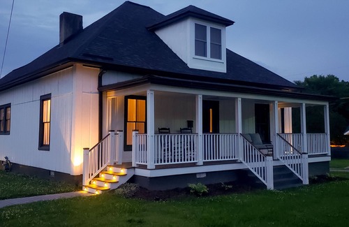 Graham House | Remodeled historic home in the heart of Graham