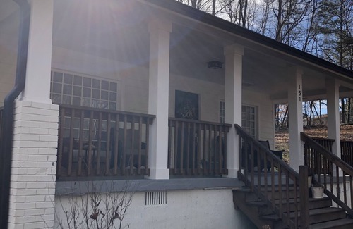 Mooresville House | Remodeled home in the woods with views of nature and peaceful setting
