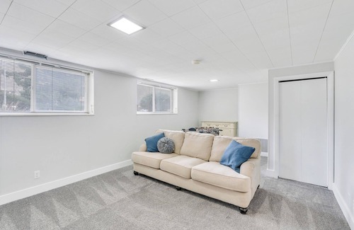 Kaysville House | Remodeled House - Close to Lagoon, Hill AFB, and hiking trails. Pet-friendly!