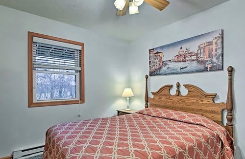 Albrightsville Villa | Remodeled ! Lakeside 9BR Pocono Area Villa and private beach volley ball court