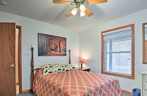 Albrightsville Villa | Remodeled ! Lakeside 9BR Pocono Area Villa and private beach volley ball court