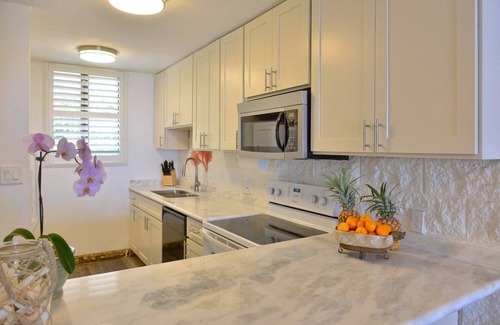 Maalaea Condo | REMODELED Maui Oceanfront Condo w/Pool, Sandy Beach & the sounds of gentle Waves
