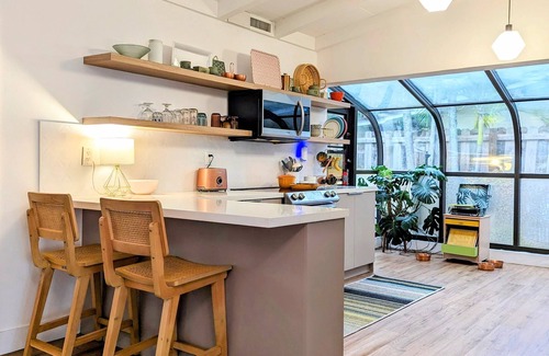 Sunset House | Remodeled midcentury home w/pool, perfect for group stay. Close to everything!