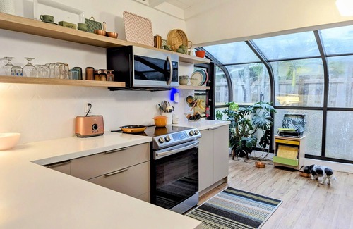 Sunset House | Remodeled midcentury home w/pool, perfect for group stay. Close to everything!