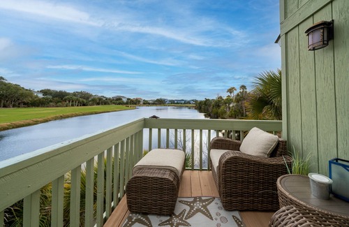 Sealoft Villas Villa | Remodeled Sealoft! Beautiful Lagoon/Golf Views! Close to Beach/Pools! Amenity Cards!