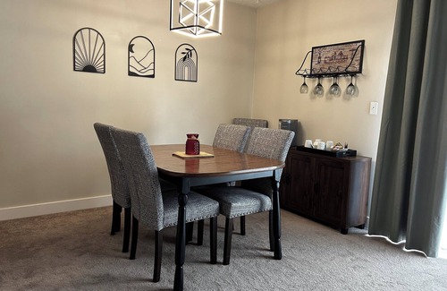 Waconia House | Remodeled Townhome - Close to - The Lake - Quaint Downtown - The Hospital
