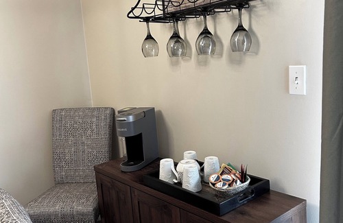 Waconia House | Remodeled Townhome - Close to - The Lake - Quaint Downtown - The Hospital