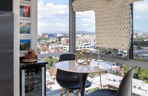 Hillcrest Condo | Remodeled unit in historic building at Hillcrest/Bankers Hill border.