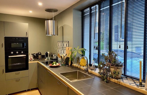 Montigny-sur-Loing Apartment | [REMOVE] Kampa - Cozy duplex studio in charming Montigny-sur-Loing with AC, WiFi