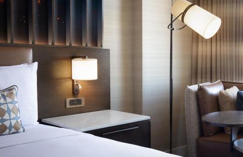 Dallas Hotel | Renaissance Dallas Hotel