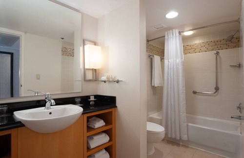 Airport North Hotel | Renaissance Orlando Airport Hotel by Marriott