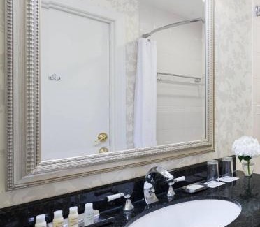 Cultural District Hotel | Renaissance Pittsburgh Hotel