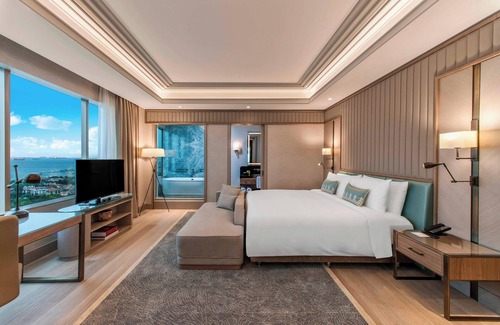 Bakırkoy Hotel | Renaissance Polat Istanbul Hotel