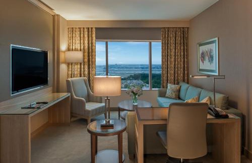 Bakırkoy Hotel | Renaissance Polat Istanbul Hotel