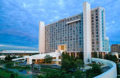 Schaumburg Hotel | Renaissance Schaumburg Convention Center Hotel