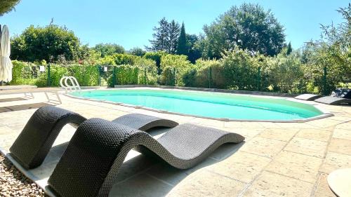 Cheval-Blanc House | Rendez-vous en Provence -10 personnes- duo de gîtes- piscine privée - clim