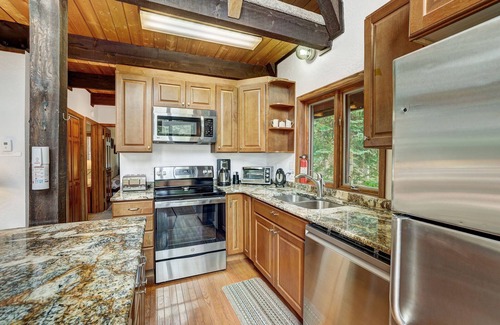 Breckenridge Heights House | Rendezvous Chalet | Hot Tub, Views & Family Ready