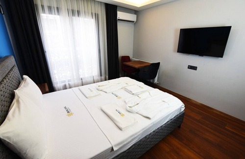 Karsiyaka Hotel | Renk Otel Karşıyaka