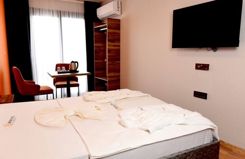 Karsiyaka Hotel | Renk Otel Karşıyaka