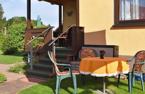 Grossbreitenbach House | Rennsteig Hiking Base