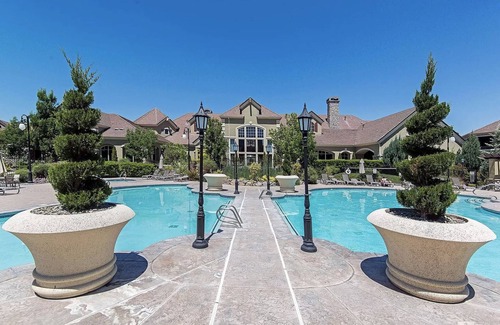 Reno Condo | Reno Luxury Condo in Diamonte Ranch
