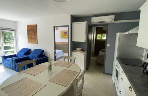 Saint-Hilaire-les-Courbes Apartment | Renovated apartment