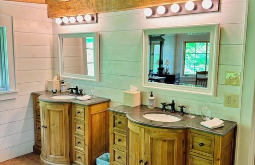 Banner Elk Other | Renovated 1885 Farmhouse: Horse, Goats, & Fresh Eggs