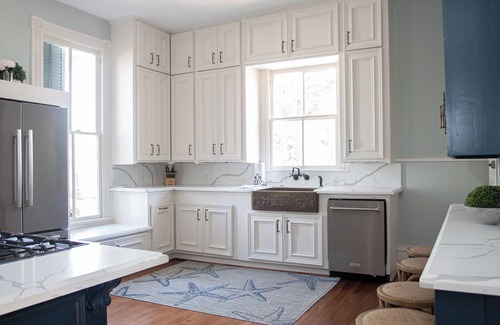 Galveston House | Renovated 1891 East End Manor with 4/4.5+2 Parlors