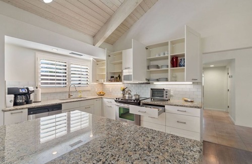 Rancho Mirage Condo | Renovated 2-bedroom condo within the beautiful Mission Hills CC - Rancho Mirage.