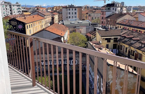 Navigli Apartment | Renovated 2 bedroom apartment in Navigli with a great view!