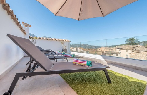 Biniaraix House | Renovated 2020. Stylish modern Townhouse In The Centre of Soller