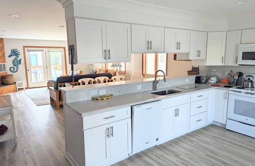 Bethany Beach House | Renovated 2025! Bright & Airy Home, 50 Steps to Private Beach