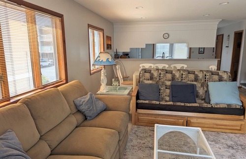 Bethany Beach House | Renovated 2025! Bright & Airy Home, 50 Steps to Private Beach