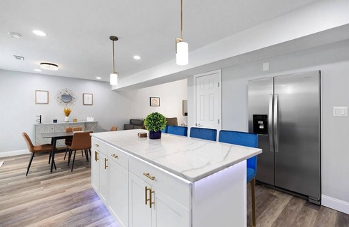 Morgantown House | Renovated 2BR/2.5BA Townhome 0.2 Mi to Stadium
