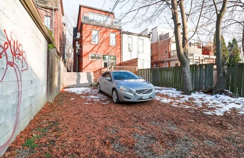 Harbord Village House | Renovated 2BR Victorian Home in Heart of Toronto