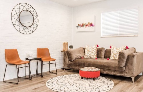 Columbus Apartment | Renovated 2story OSU/ExpoCenter/Central ❤Near EVERYTHING!