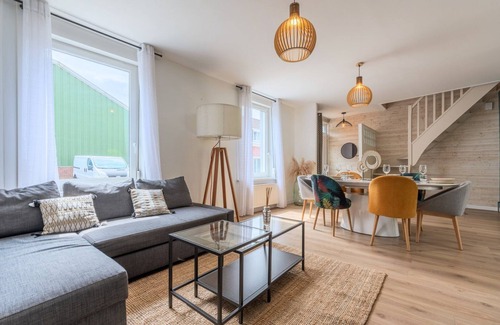 Wasquehal House | Renovated 3-bedroom house with terrace and garden.