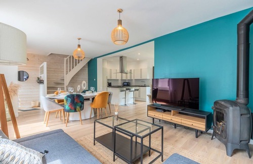 Wasquehal House | Renovated 3-bedroom house with terrace and garden.