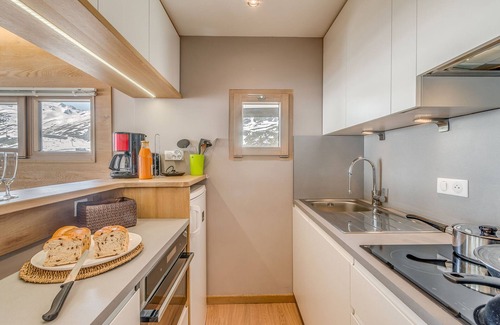 Le Lavachet Apartment | Renovated 3-room apartment - Balcony and WiFi