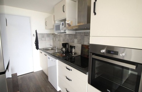 Auris Apartment | Renovated 3-room apartment, sleeps 6, 150m from the slopes - Auris en Oisans