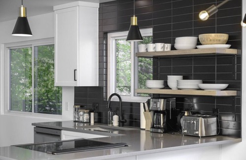 Capitol Hill House | Renovated 3BD/2BA Escape w/Hot Tub + City Views