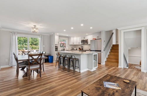 Annapolis House | Renovated 3BR Home Near Sandy Point & Annapolis