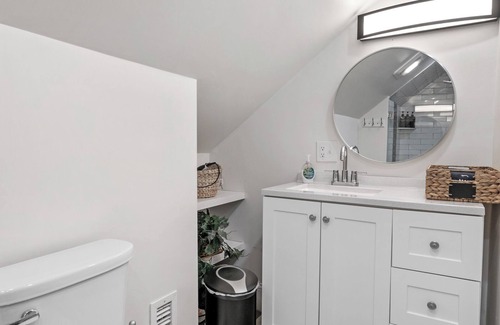 Roslindale House | Renovated 3rd-Floor Retreat | 3 Beds | Roslindale Village
