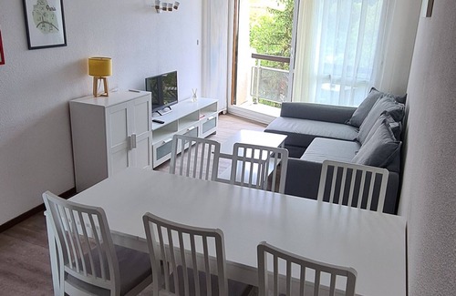 Villard-de-Lans Apartment | Renovated 43m² apartment with 2 balconies, free parking and Wi-Fi in Villard-de-Lans